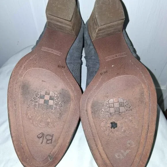 Vince Camuto Grey Suede Leather Booties 8 - Picture 3 of 5